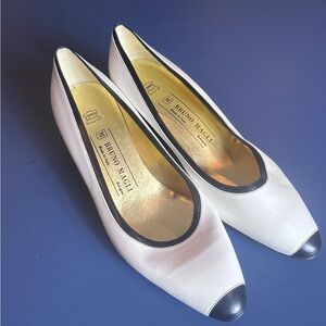 Like new!  Bruno Magli Women's Black and White  pumps